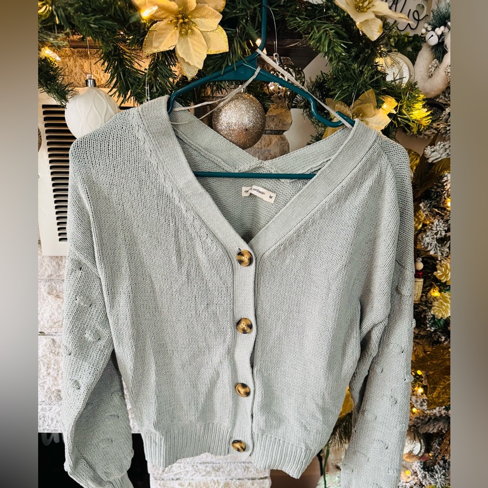 Moon & Madison Button-Up Cardigan - Light Green